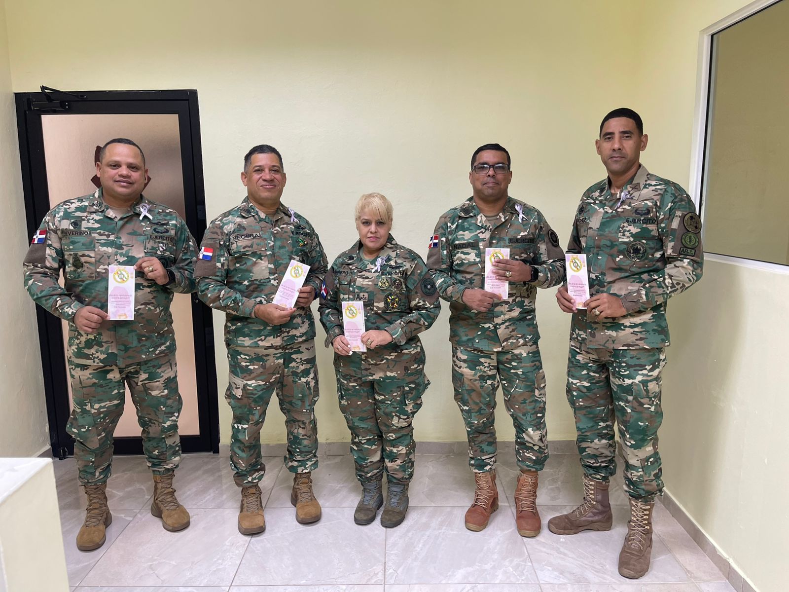 La Escuela de Graduados de Estudios Militares del Ejército (EGEMERD), institución académica adscrita a la Universidad Nacional para la Defensa (UNADE), realiza actividad sobre el Día de la no violencia contra la mujer