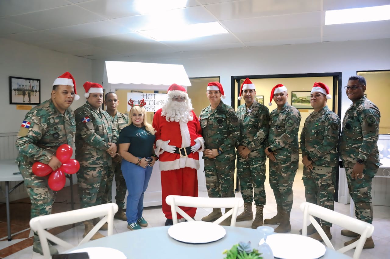 Llegó la Navidad a La Escuela de Graduados de Estudios Militares del Ejército (EGEMERD)