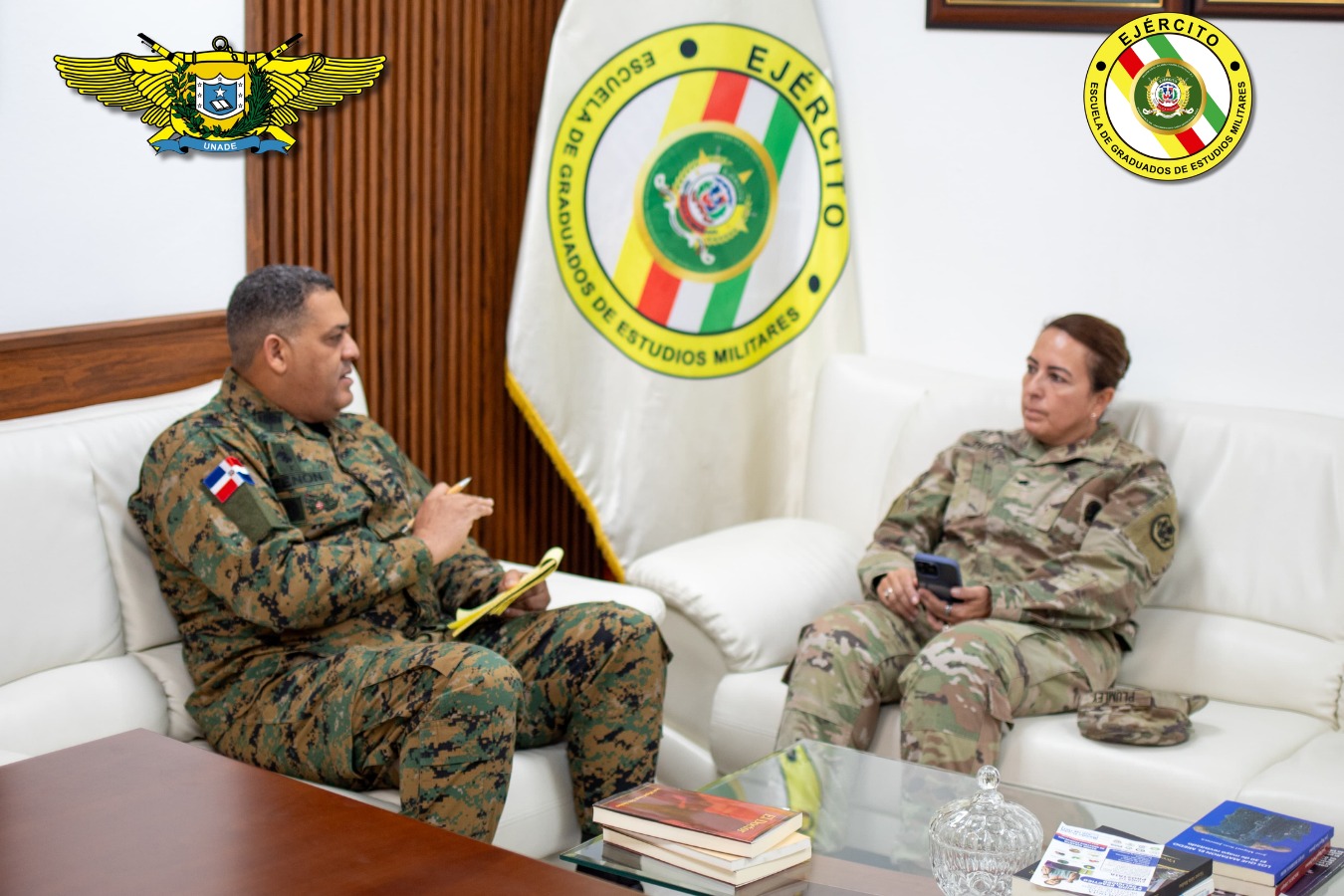 EGEMERD recibe a la agregada militar de        EE.UU.